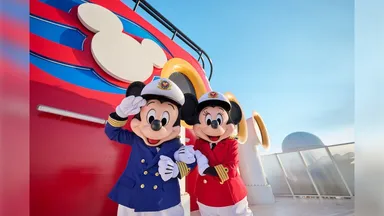 アジア初の客船「ディズニー・アドベンチャー」 7つのユニークなエリアを詳しく見る(外部サイトへ)
